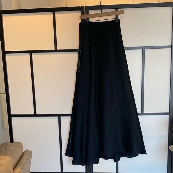 VTG J.S COLLECTIONS Maxi black Skirt Y2K Size 4.Whimsigoth Grunge.Made in Canada - Picture 2 of 11